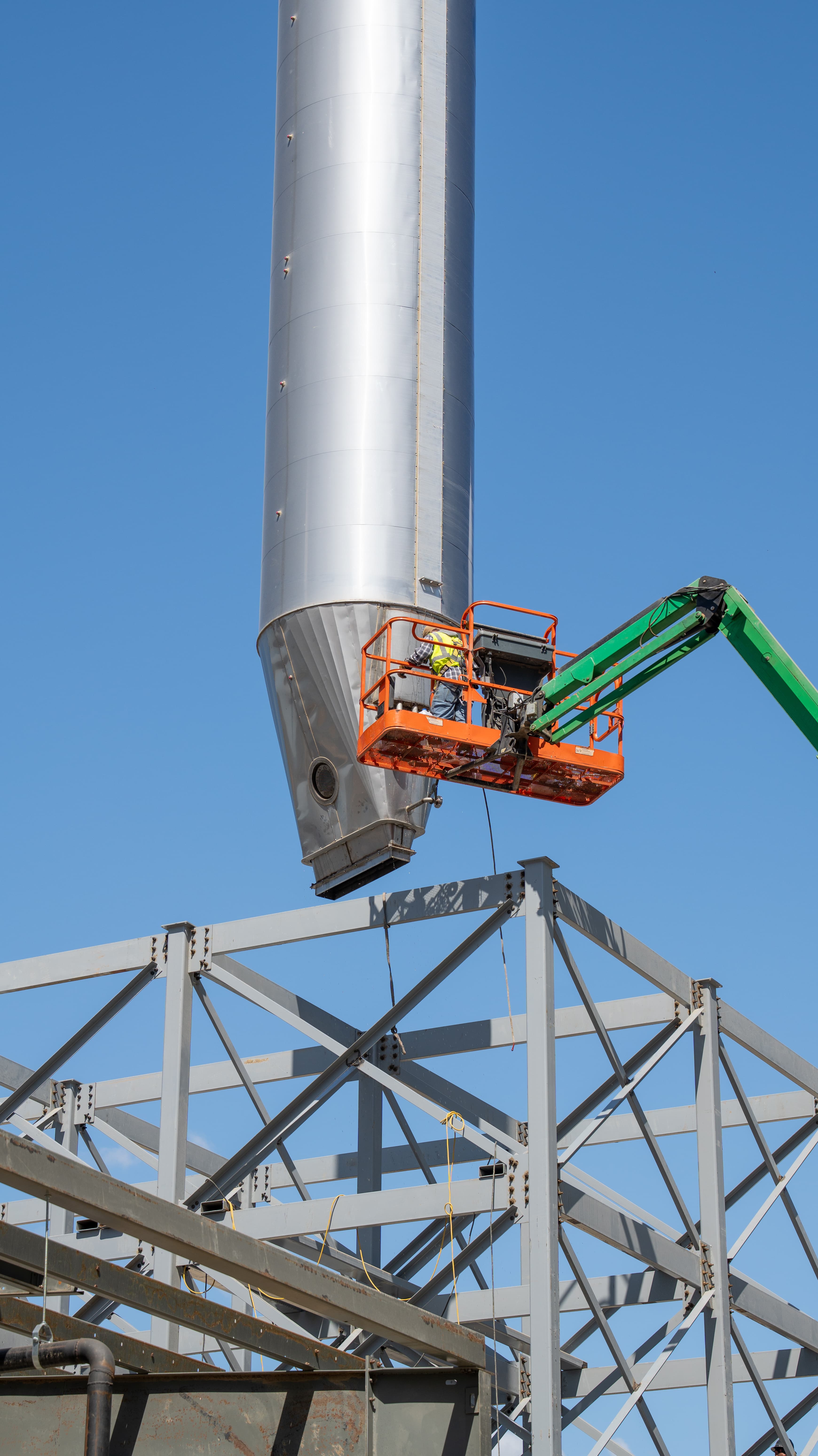 California Feed Yard Flaker and Steam Chest Installation — image 12 of 23